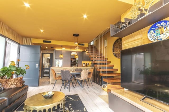 3 makuuhuone Huvila myytävänä paikassa Lomas de Cabo Roig - Los Dolses, Orihuela mukana uima-altaan 
autotalli - 574 500 € (Ref: 9608070)