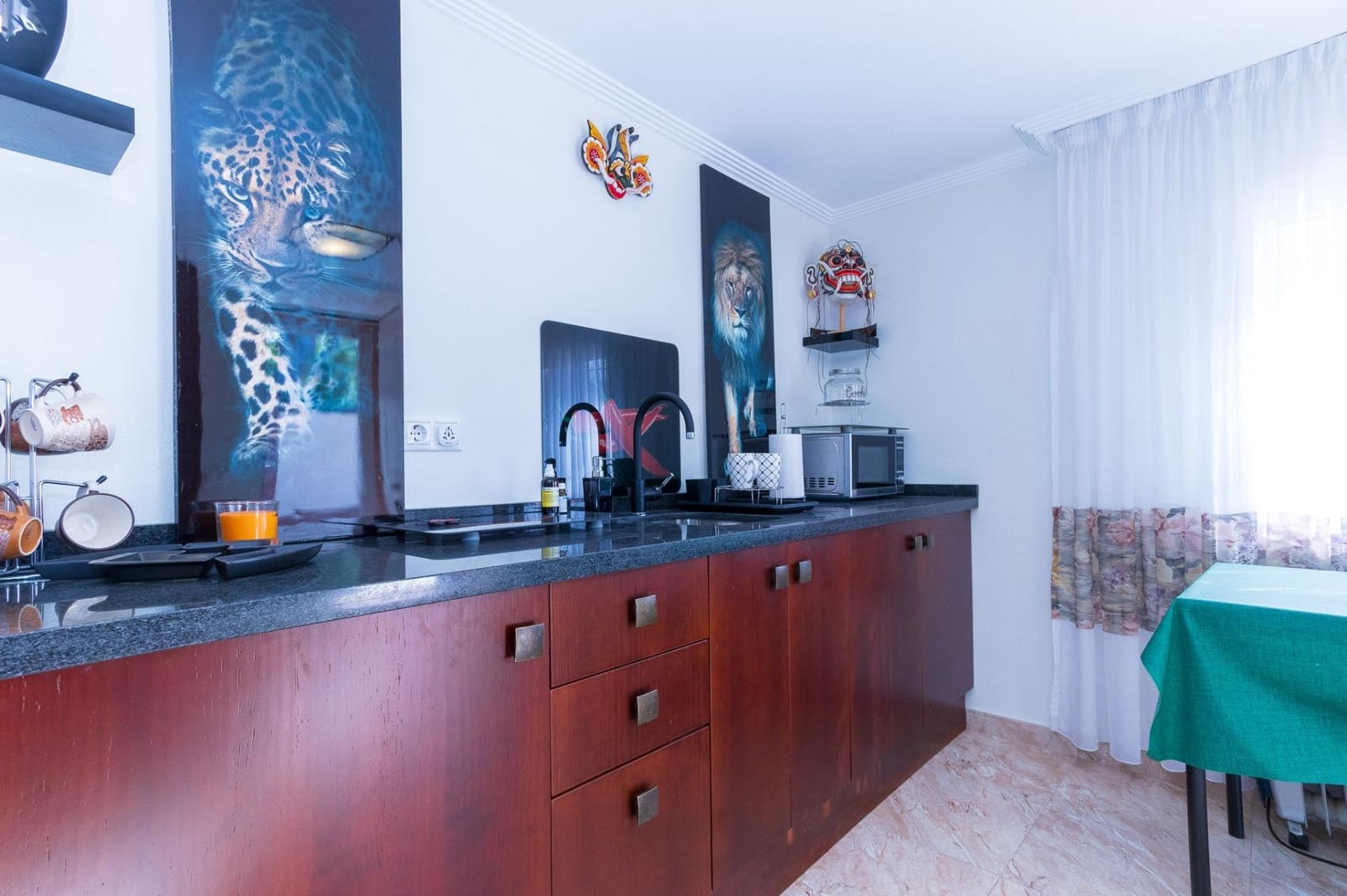 6 makuuhuone Huvila myytävänä paikassa Torrevieja mukana uima-altaan 
autotalli - 930 000 € (Ref: 9615464)