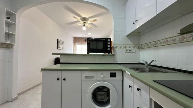 Bungalow de 2 habitaciones en La Chismosa, Orihuela en venta con piscina - 184.900 € (Ref: 9747907)