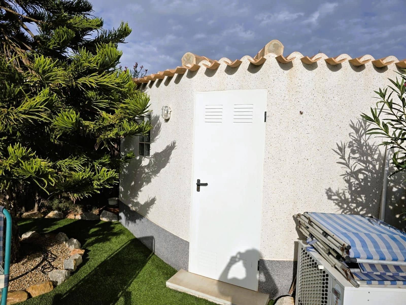 3 quarto Moradia para venda em Playa Flamenca com piscina - 570 000 € (Ref: 9747910)