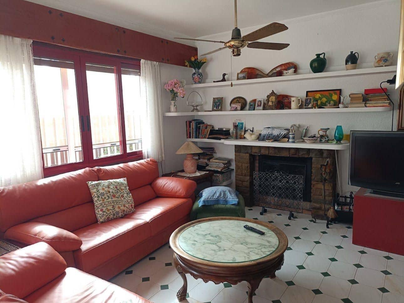 Chalet de 4 habitaciones en Campoamor en venta con piscina - 650.000 € (Ref: 9747950)