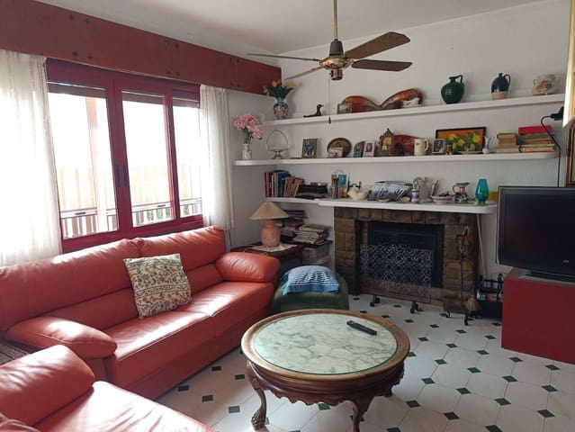 4 soveværelse Villa til salg i Campoamor, Orihuela med swimmingpool - € 650.000 (Ref: 9747950)