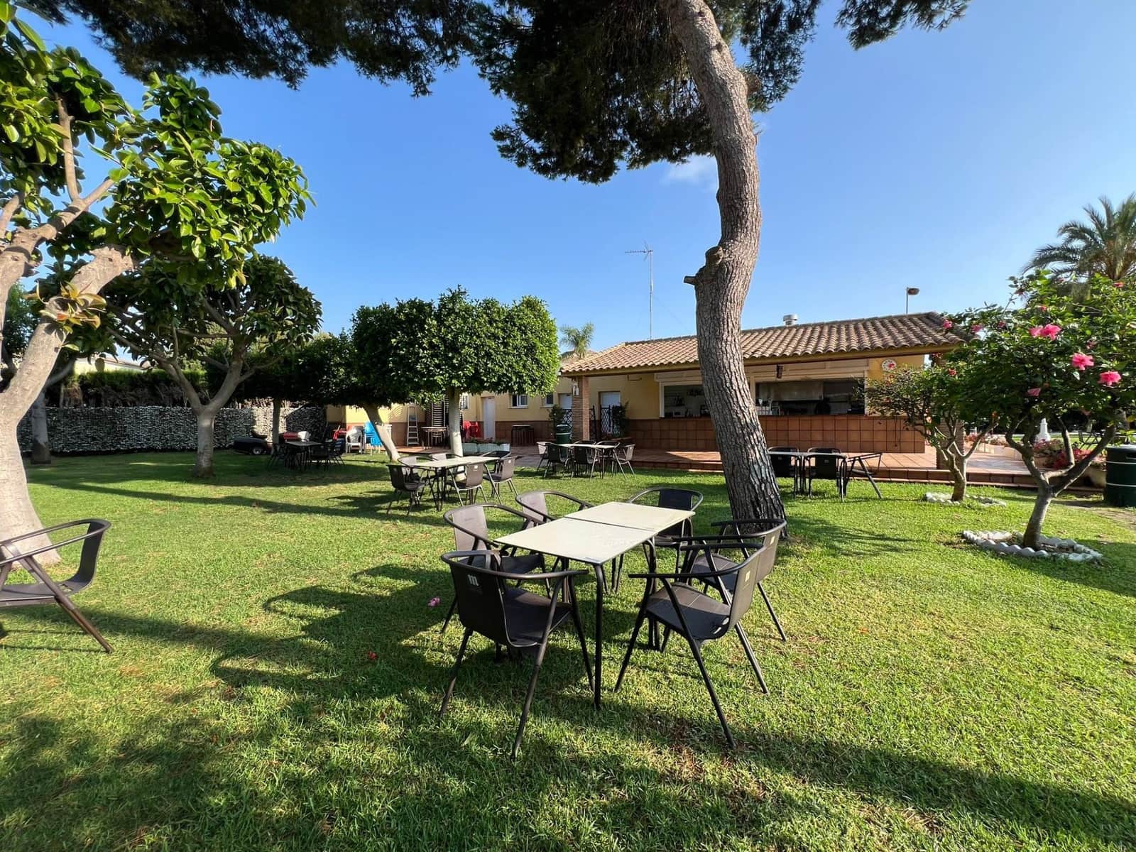 4 soveværelse Villa til salg i Campoamor med swimmingpool - € 850.000 (Ref: 9747976)