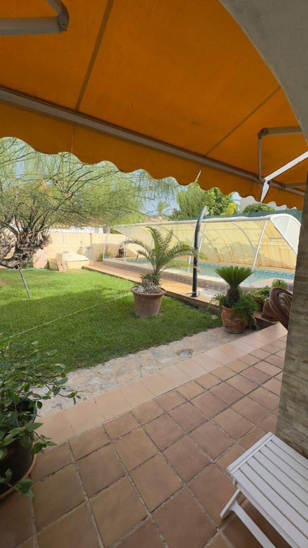 4 makuuhuone Huvila myytävänä paikassa Orihuela Costa mukana uima-altaan - 735 000 € (Ref: 9747980)