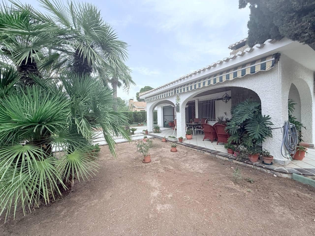 4 soveværelse Villa til salg i Campoamor - € 799.000 (Ref: 9748000)