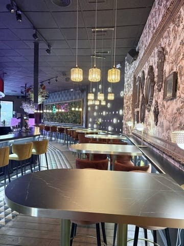 Commerciale in vendita in Cabo Roig, Orihuela - 449.900 € (Rif: 9748015)