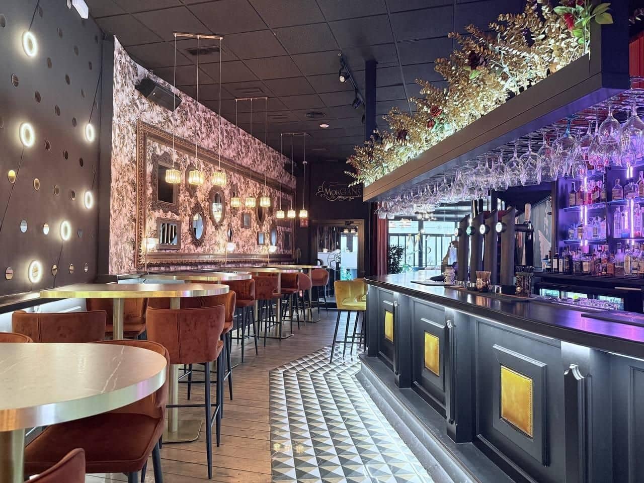 Commerciale in vendita in Cabo Roig - 449.900 € (Rif: 9748015)