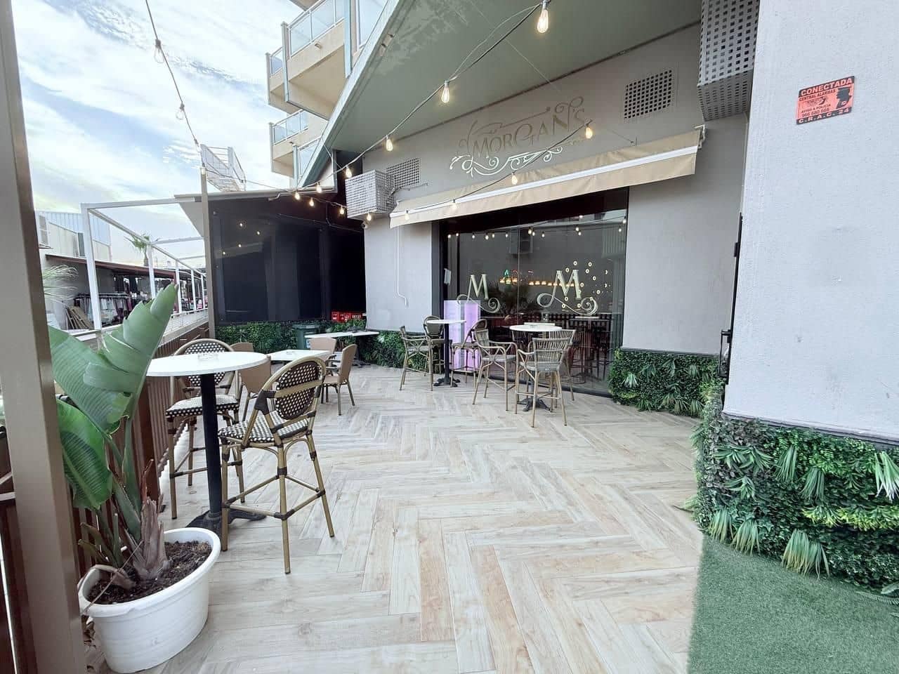 Commerciale in vendita in Cabo Roig - 449.900 € (Rif: 9748015)