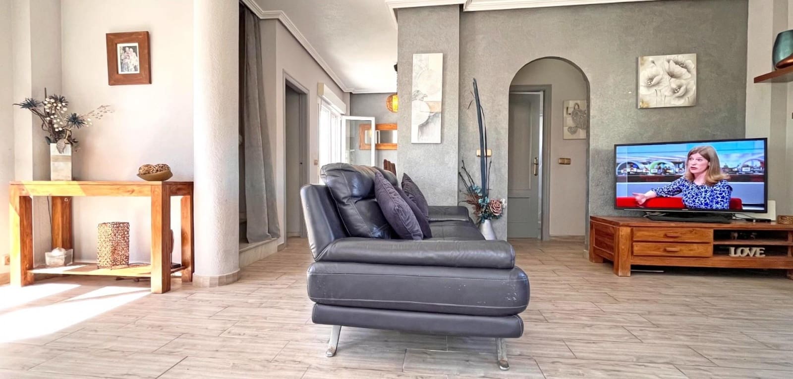 Chalet de 4 habitaciones en Playa Flamenca en venta con piscina - 399.990 € (Ref: 9748027)