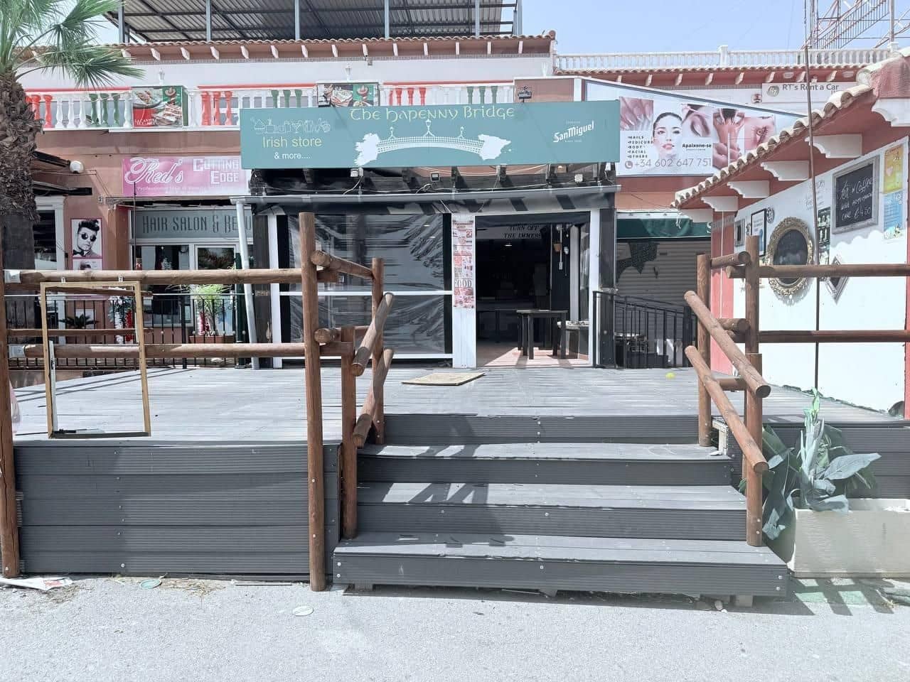 Erhverv til salg i Cabo Roig - € 190.000 (Ref: 9748039)