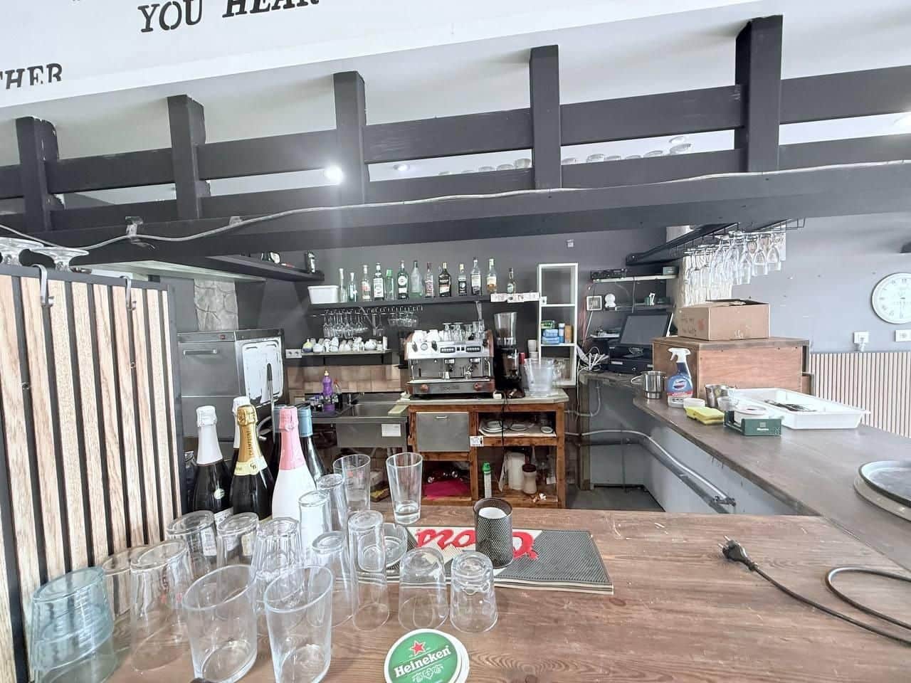 Erhverv til salg i Cabo Roig - € 190.000 (Ref: 9748039)