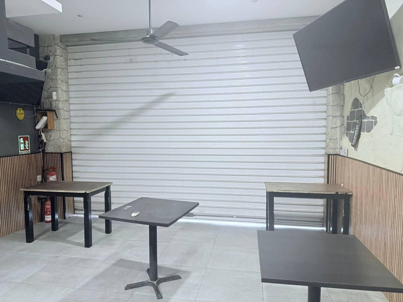 Erhverv til salg i Cabo Roig - € 190.000 (Ref: 9748039)