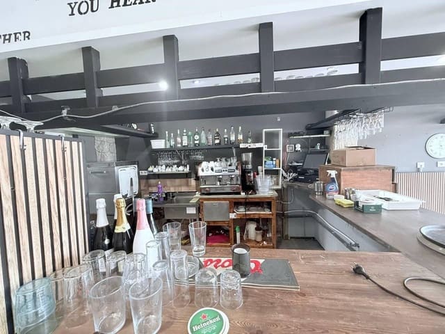 Erhverv til salg i Cabo Roig, Orihuela - € 190.000 (Ref: 9748039)