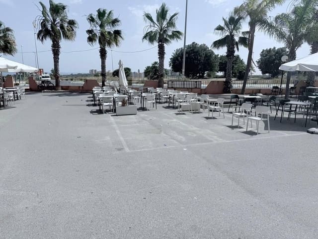 Erhverv til salg i Cabo Roig, Orihuela - € 190.000 (Ref: 9748039)