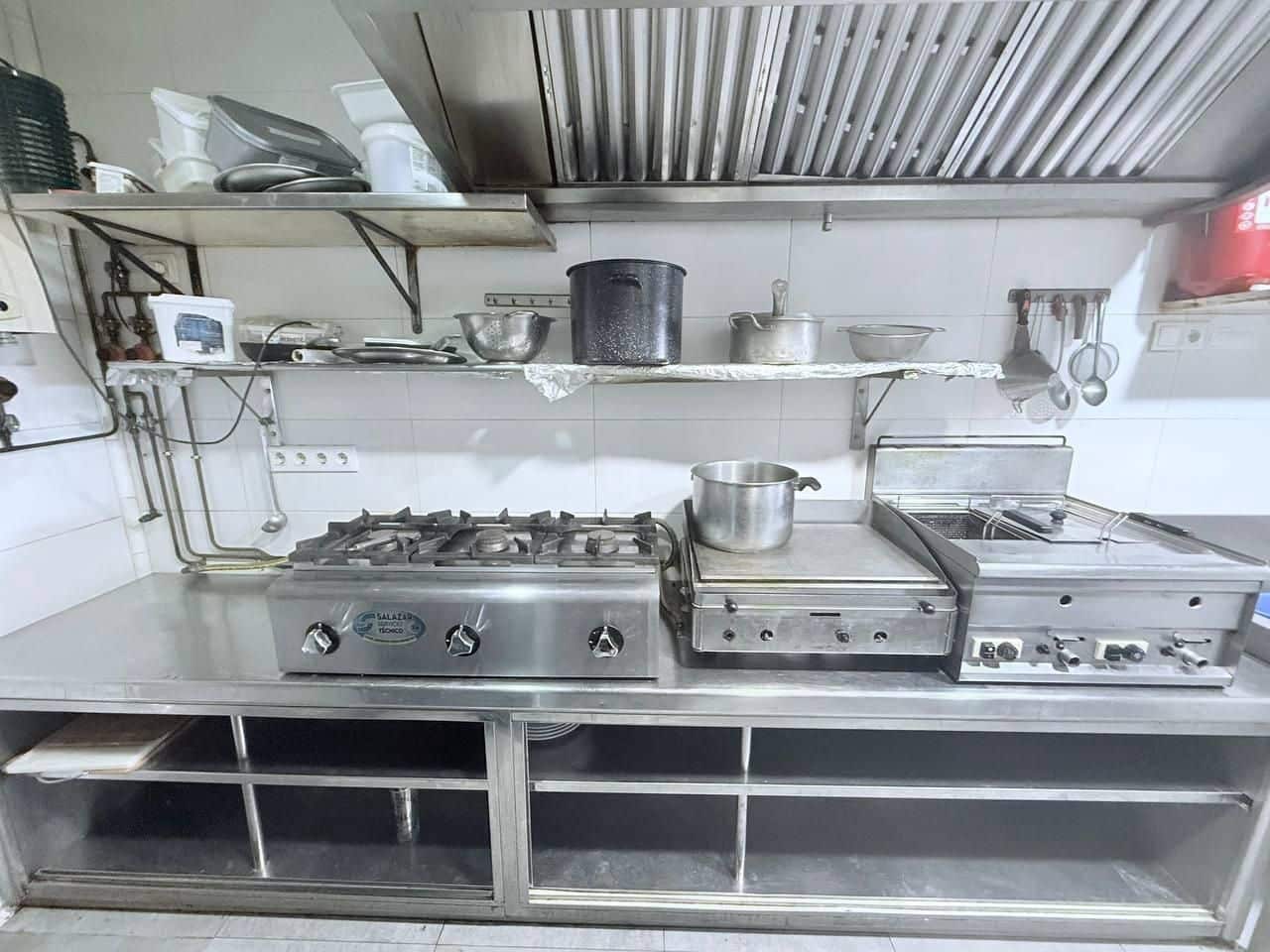 Erhverv til salg i Cabo Roig - € 190.000 (Ref: 9748039)