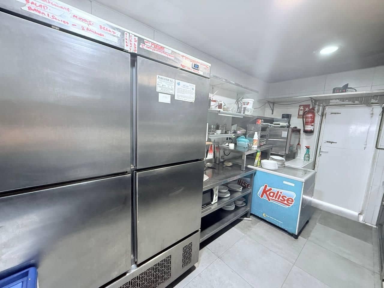 Erhverv til salg i Cabo Roig - € 190.000 (Ref: 9748039)