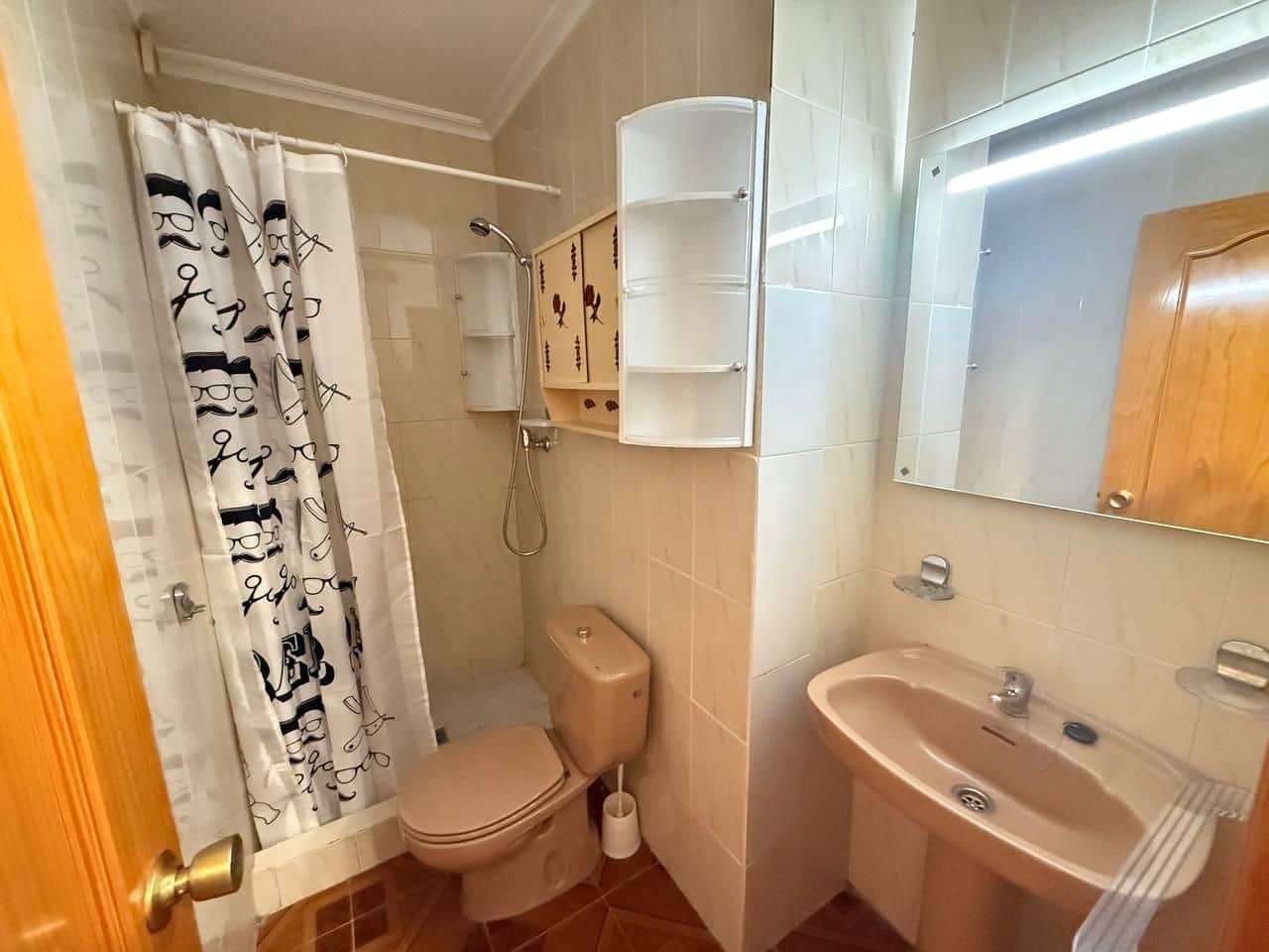 3 makuuhuone Huoneisto myytävänä paikassa Orihuela Costa mukana uima-altaan - 214 000 € (Ref: 9748041)