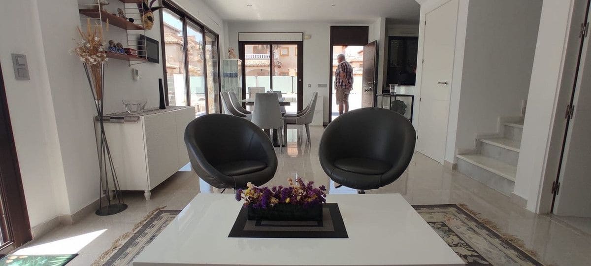 2 camera da letto Villa in vendita in Orihuela Costa - 299.000 € (Rif: 9748047)