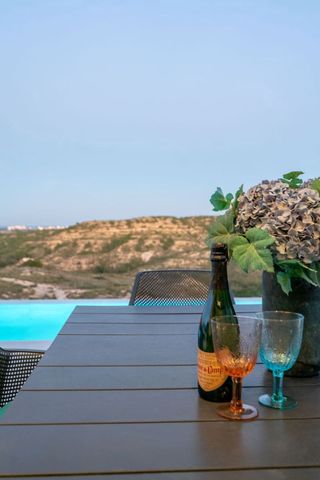Chalet de 3 habitaciones en Doña Pepa, Rojales en venta - 995.000 € (Ref: 9811778)