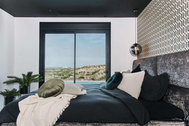 Chalet de 3 habitaciones en Doña Pepa, Rojales en venta - 995.000 € (Ref: 9811778)