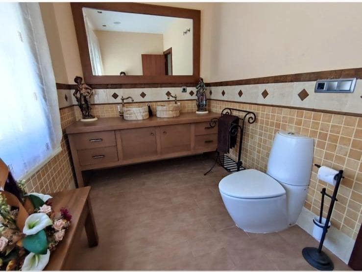 5 Zimmer Villa zu verkaufen in Aspe mit Pool Garage - 850.000 € (Ref: 9843403)