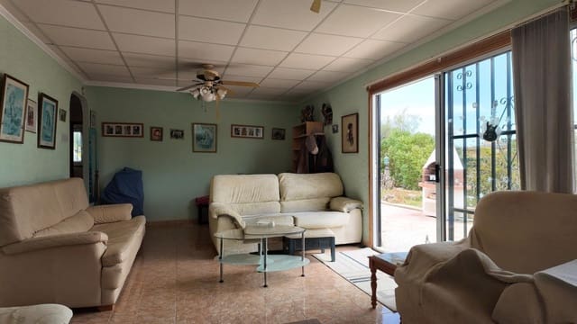 4 bedroom Finca/Country House for sale in La Hoya, Elche / Elx with pool garage - € 250,000 (Ref: 9843405)