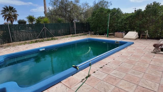 4 bedroom Finca/Country House for sale in La Hoya, Elche / Elx with pool garage - € 250,000 (Ref: 9843405)