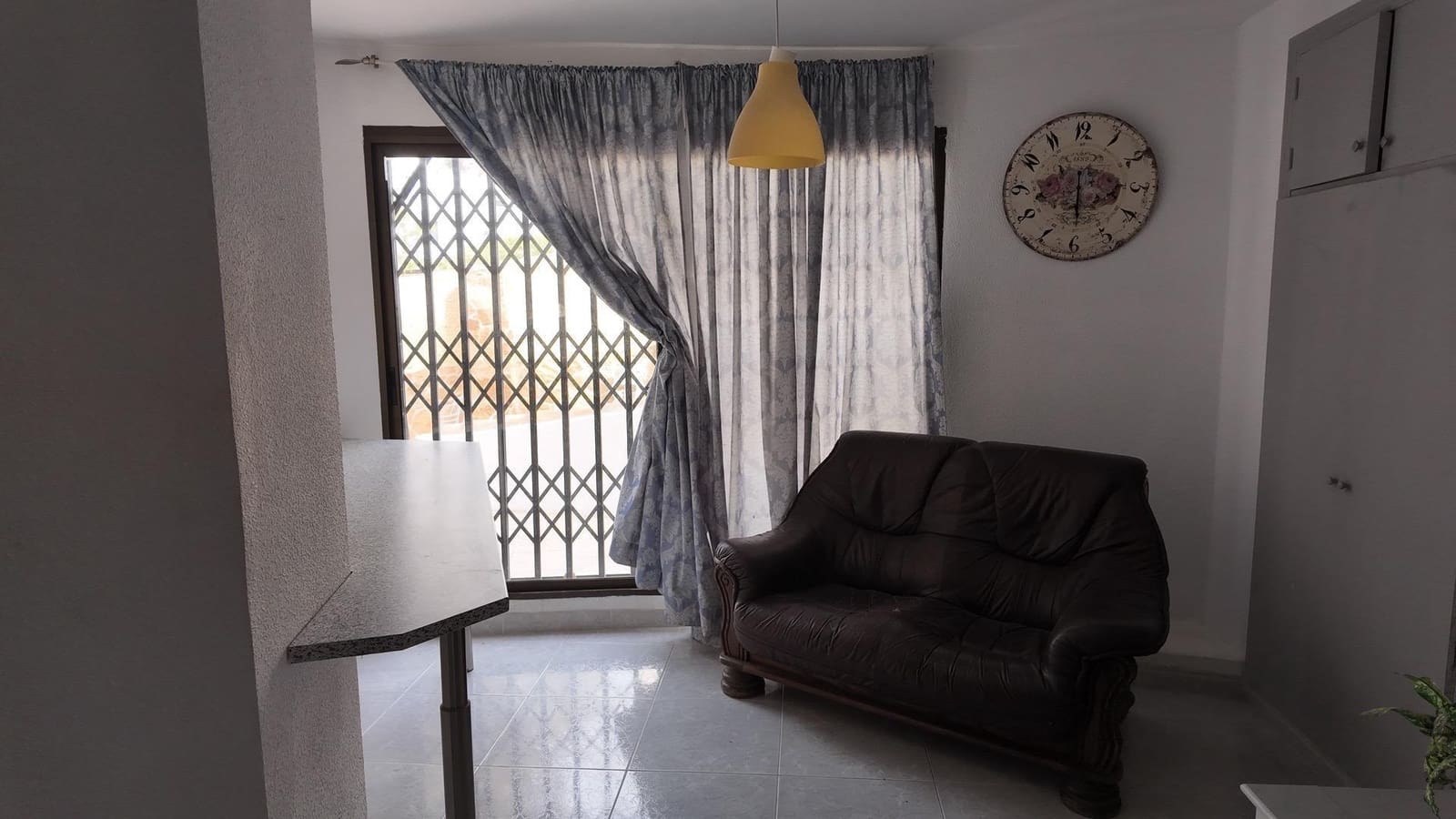 6 bedroom Villa for sale in Orihuela Costa with pool garage - € 450,000 (Ref: 9876439)