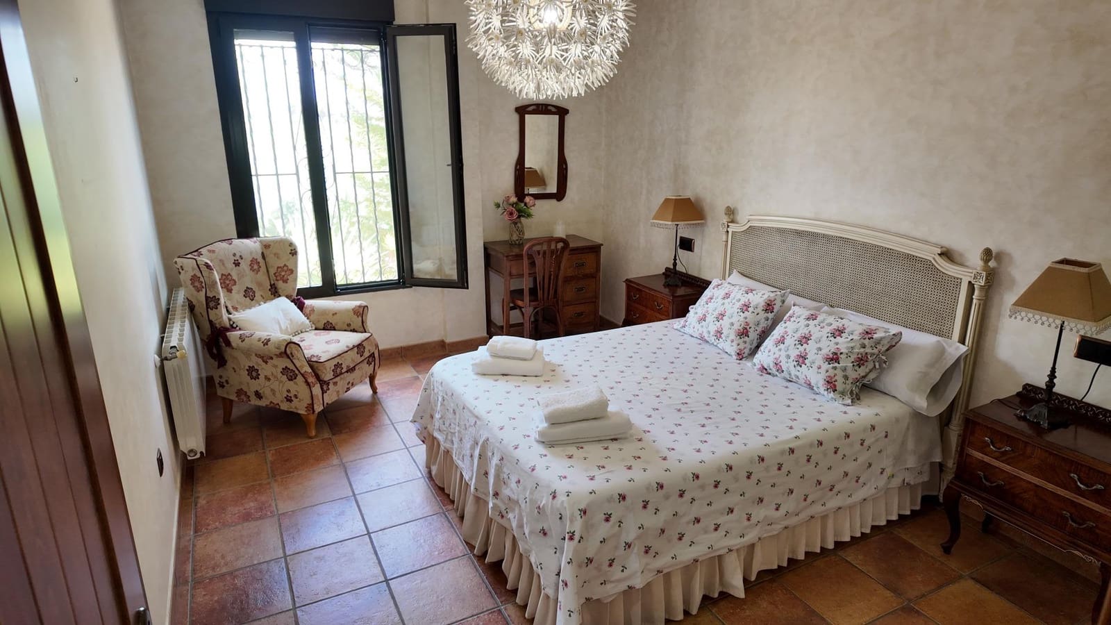 Chalet de 6 habitaciones en San Isidro en venta con piscina garaje - 720.000 € (Ref: 9927405)