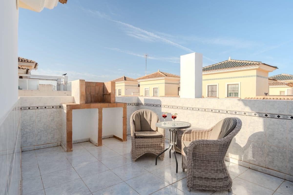 3 sypialnia Bungalow na sprzedaż w La Florida z basenem - 280 000 € (Ref: 9944162)
