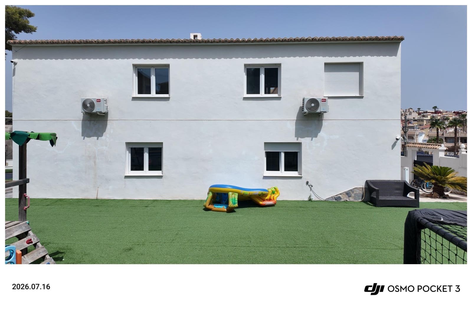 6 soveværelse Rækkehus til salg i Filipinas med swimmingpool garage - € 695.000 (Ref: 9966669)
