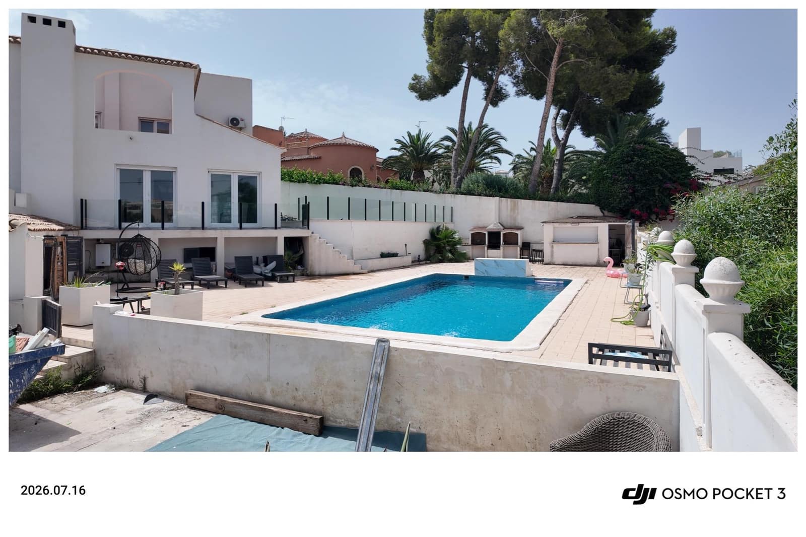 6 soveværelse Rækkehus til salg i Filipinas med swimmingpool garage - € 695.000 (Ref: 9966669)