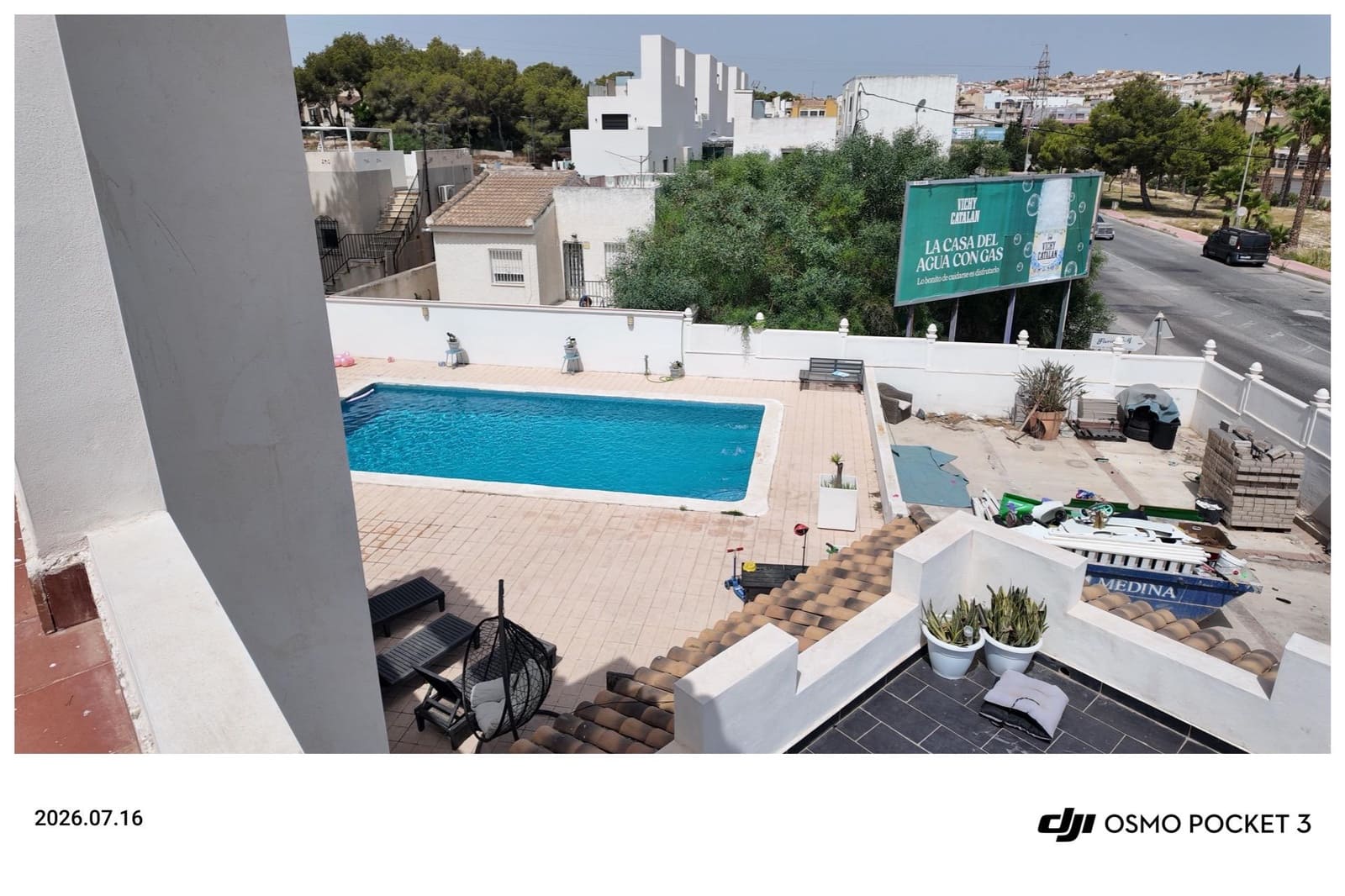 6 soveværelse Rækkehus til salg i Filipinas med swimmingpool garage - € 695.000 (Ref: 9966669)