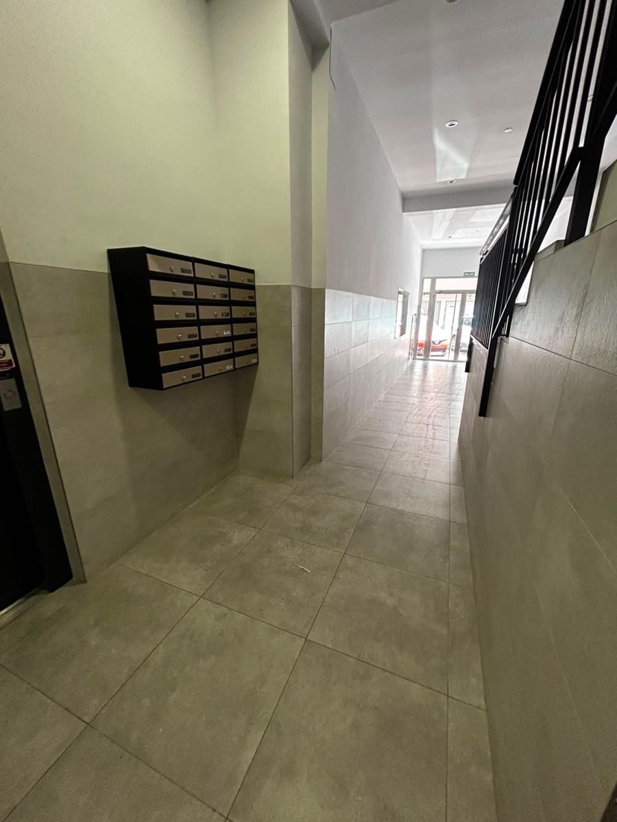 4 bedroom Apartment for sale in Santa Pola - € 249,000 (Ref: 9990734)