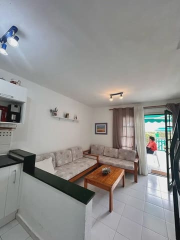 Bungalow de 2 chambres à louer à Campo Internacional, San Bartolomé de Tirajana - 1 000 € (Ref: 10001002)