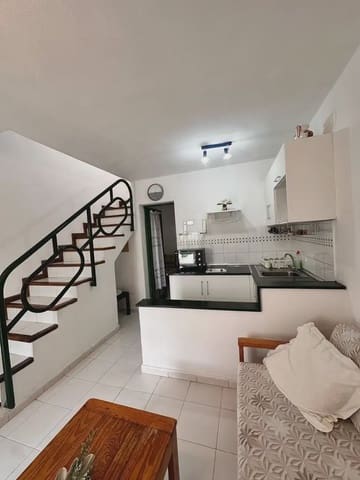Bungalow de 2 chambres à louer à Campo Internacional, San Bartolomé de Tirajana - 1 000 € (Ref: 10001002)