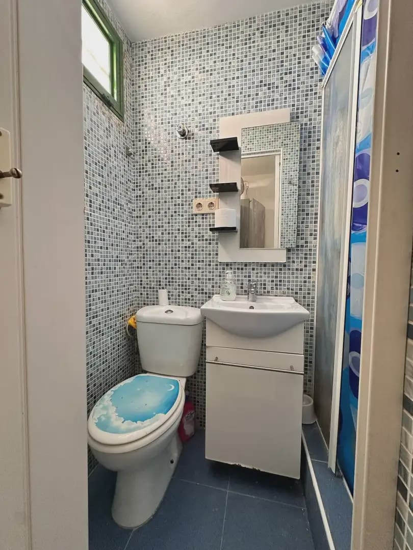 Bungalow de 2 chambres à louer à San Bartolome de Tirajana avec piscine - 1 000 € (Ref: 10001002)