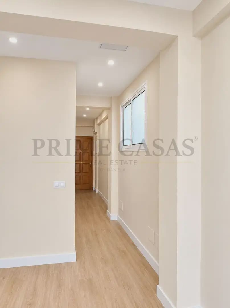 3 soveværelse Lejlighed til salg i Las Palmas de Gran Canaria - € 339.000 (Ref: 10057689)