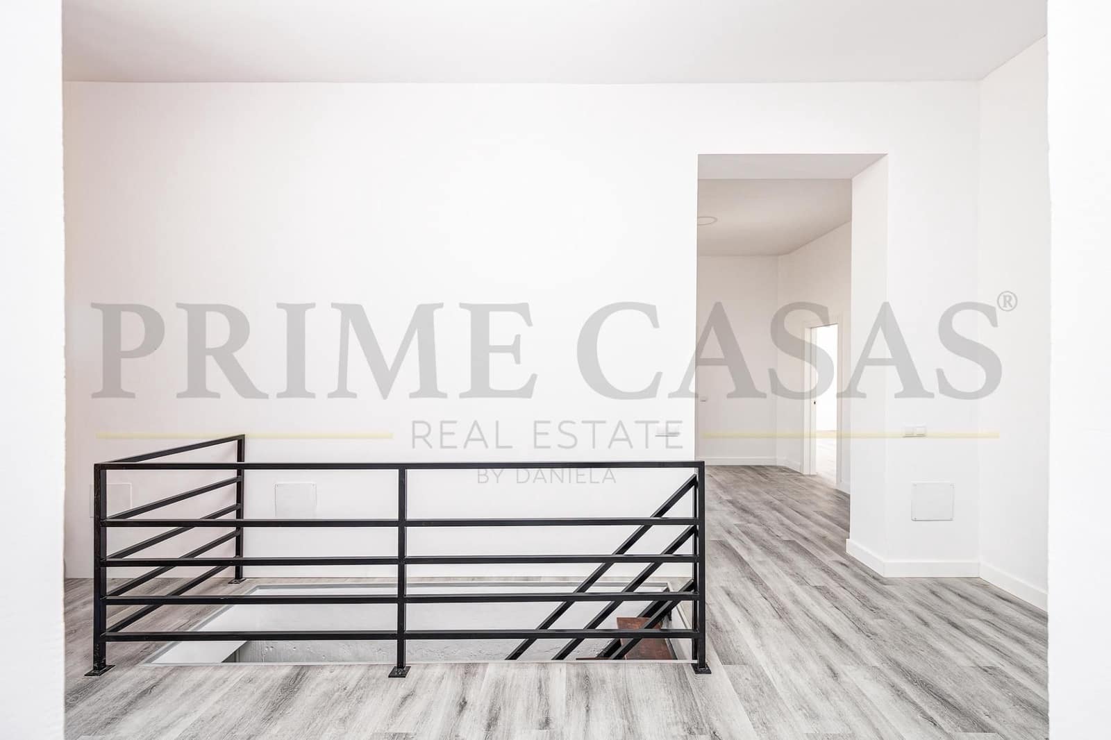 6 soverom Loft til salgs i Las Palmas de Gran Canaria - € 350 000 (Ref: 9537805)