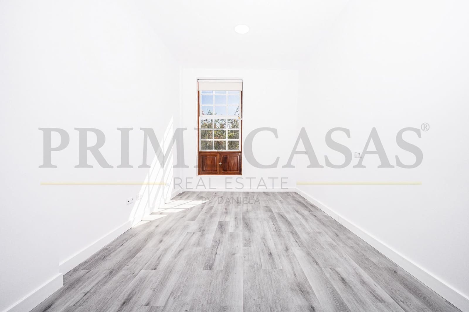 6 soverom Loft til salgs i Las Palmas de Gran Canaria - € 350 000 (Ref: 9537805)