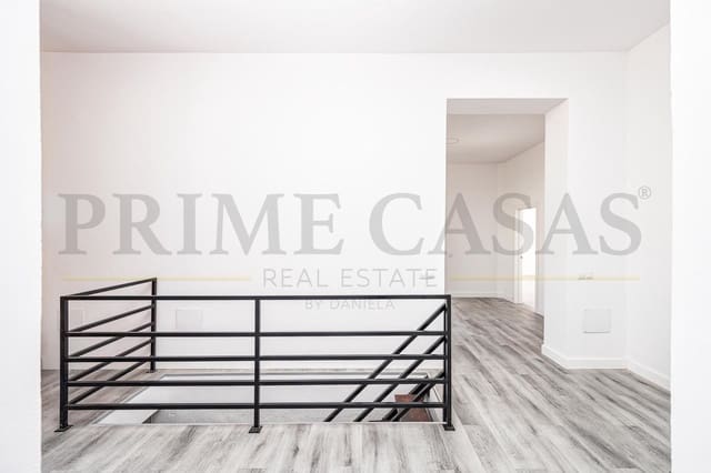 6 soverom Loft til salgs i Tamaraceite, Las Palmas de Gran Canaria - € 350 000 (Ref: 9537805)