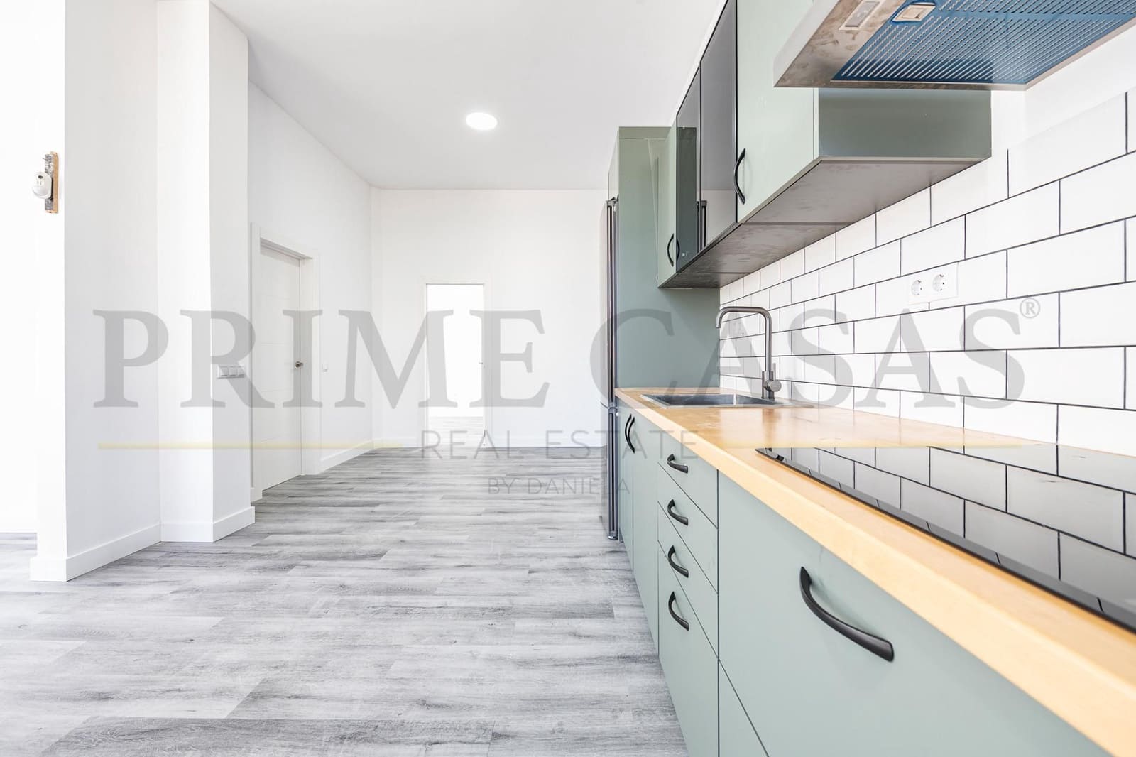 6 soverom Loft til salgs i Las Palmas de Gran Canaria - € 350 000 (Ref: 9537805)