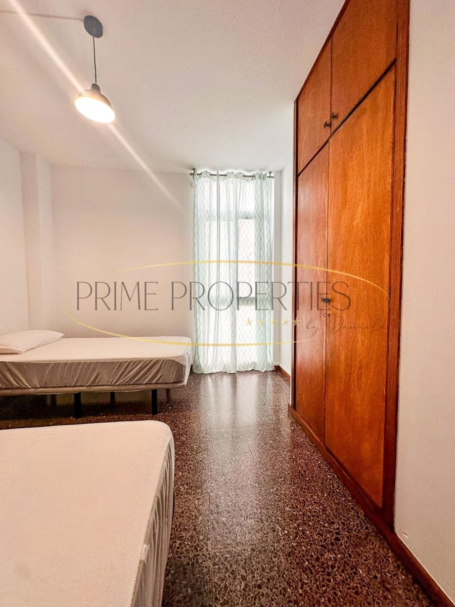 2 sovrum Takvåning att hyra i Las Palmas de Gran Canaria - 1 300 € (Ref: 9537806)