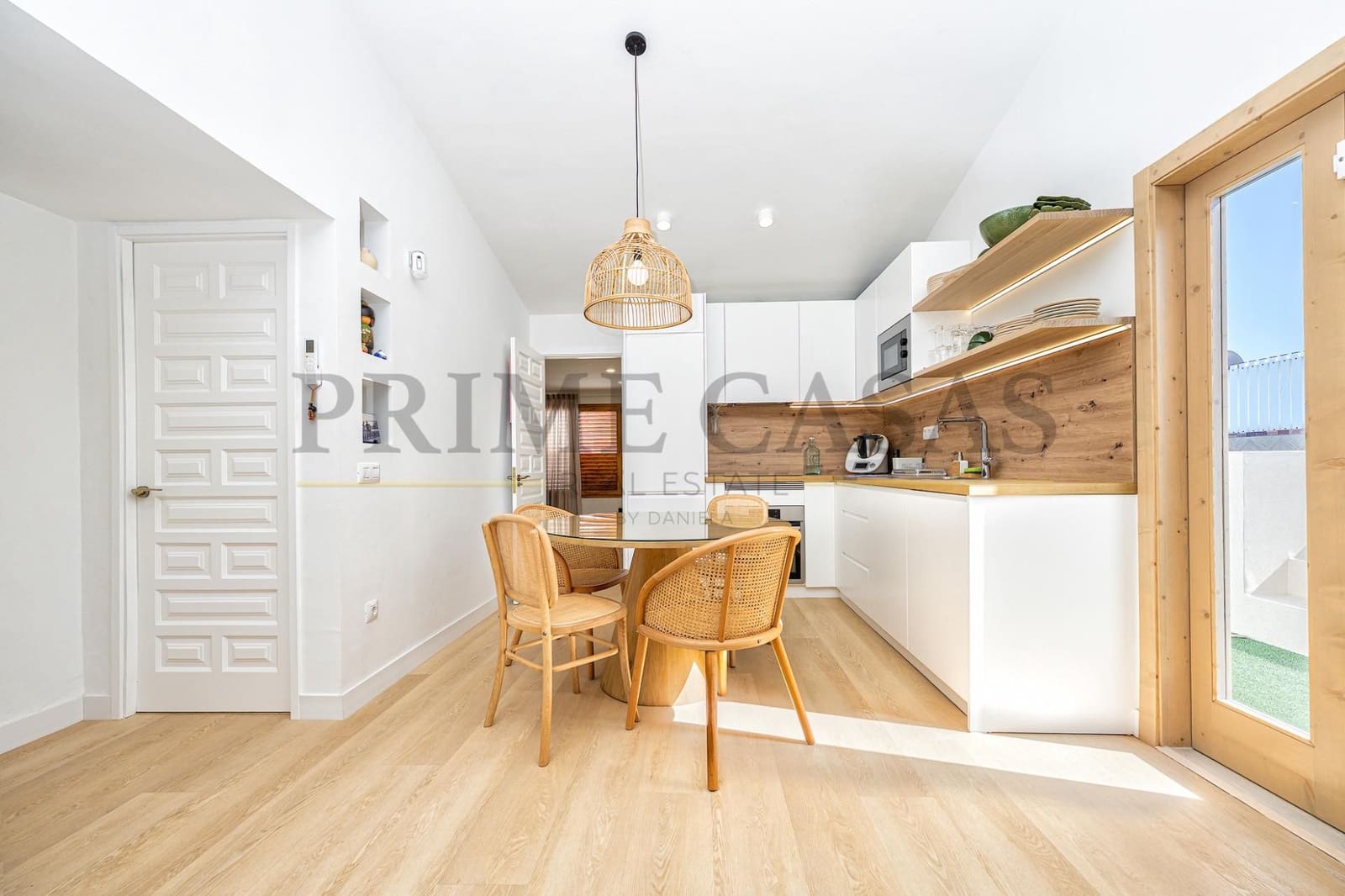 3 soverom Villa til salgs i San Bartolome de Tirajana med svømmebasseng garasje - € 1 200 000 (Ref: 9537808)