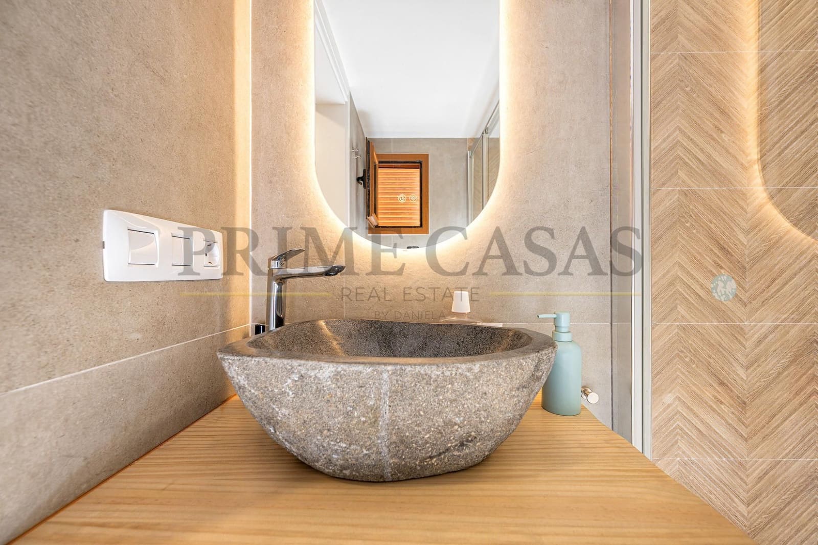 3 soverom Villa til salgs i San Bartolome de Tirajana med svømmebasseng garasje - € 1 200 000 (Ref: 9537808)