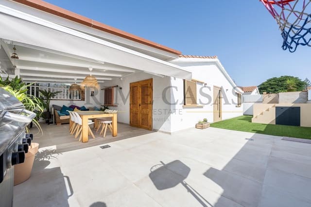 3 soverom Villa til salgs i Playa del Inglés, San Bartolomé de Tirajana med svømmebasseng garasje - € 1 200 000 (Ref: 9537808)