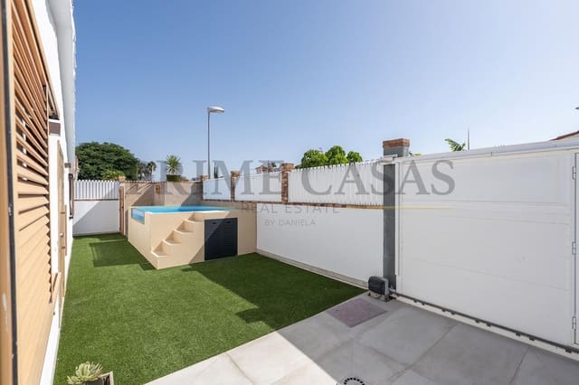 3 soverom Villa til salgs i Playa del Inglés, San Bartolomé de Tirajana med svømmebasseng garasje - € 1 200 000 (Ref: 9537808)