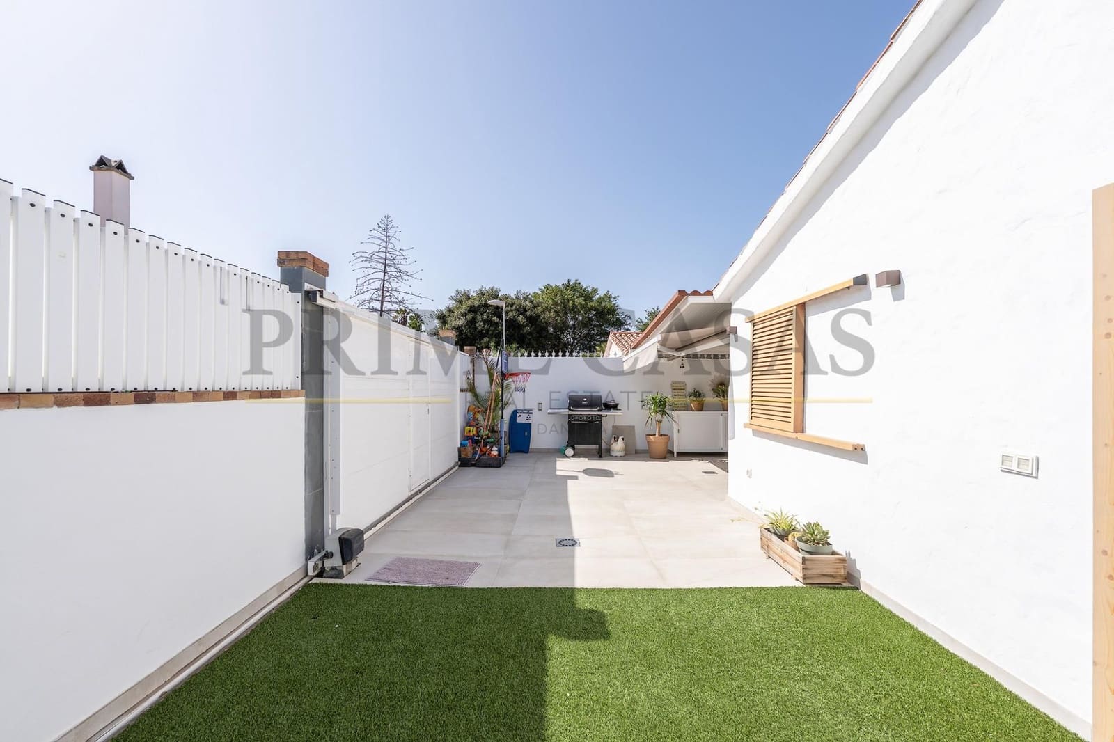 3 soverom Villa til salgs i San Bartolome de Tirajana med svømmebasseng garasje - € 1 200 000 (Ref: 9537808)