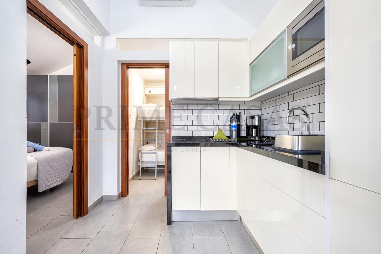 2 slaapkamer Bungalow te koop in San Bartolome de Tirajana met zwembad - € 450.000 (Ref: 9537809)