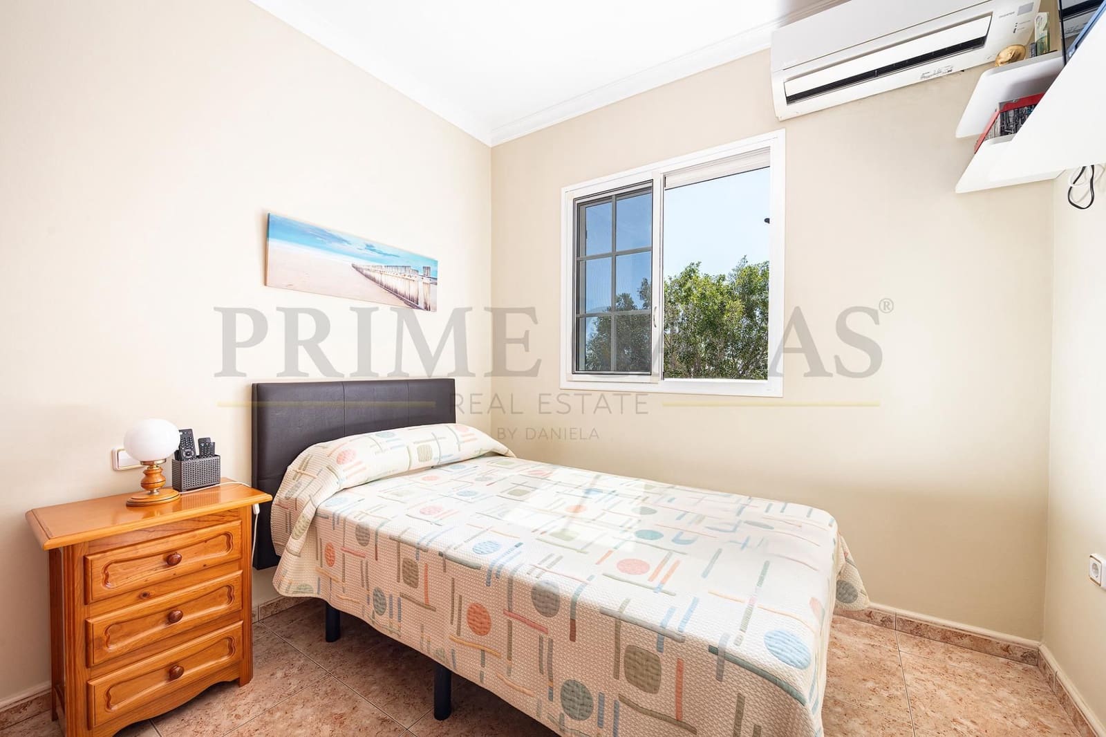 4 sypialnia Dom blizniak na sprzedaż w Santa Lucia de Tirajana z garażem - 380 000 € (Ref: 9537810)